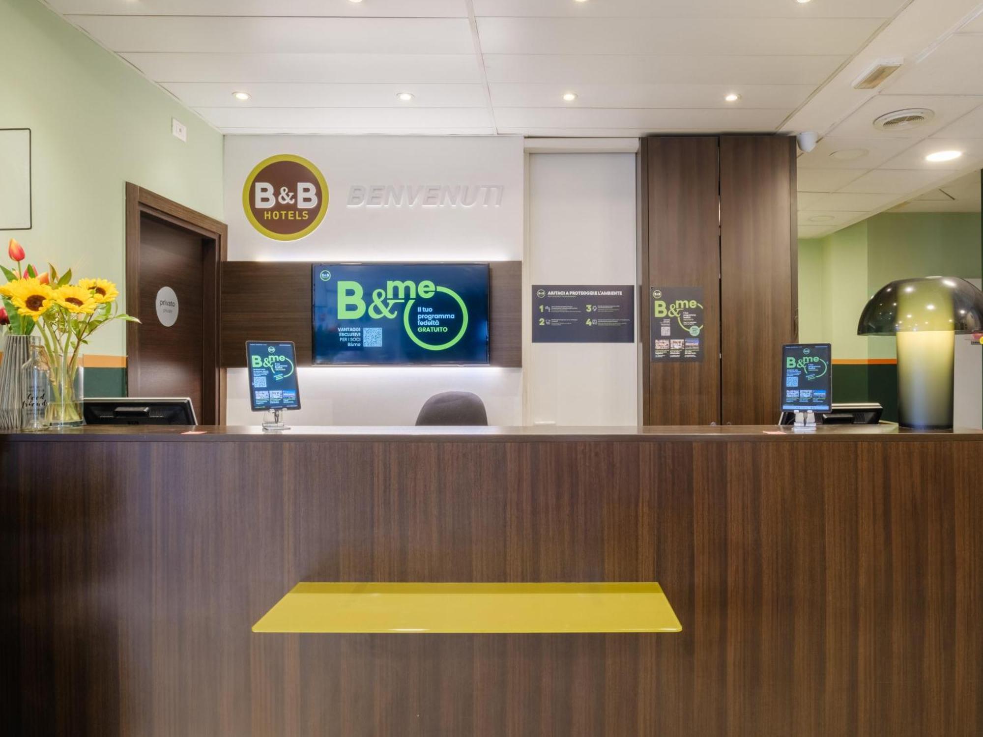 B&B Hotel Ferrara Exteriör bild