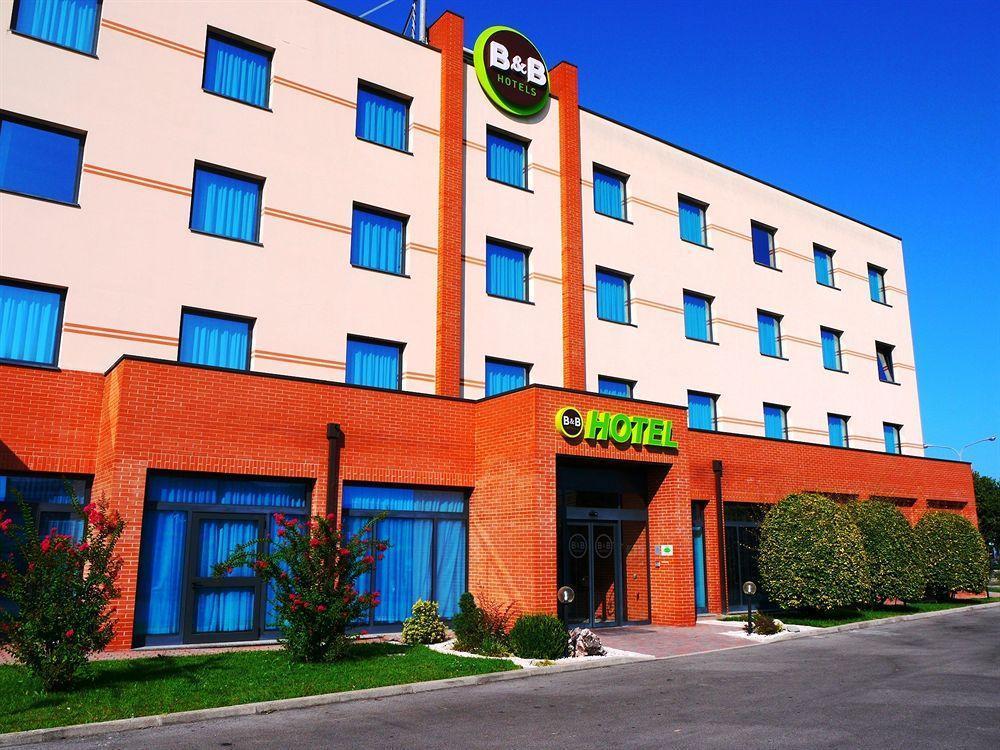 B&B Hotel Ferrara Exteriör bild